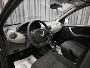 Хетчбэк Renault Sandero 2011 года, 450000 рублей, Красноярск