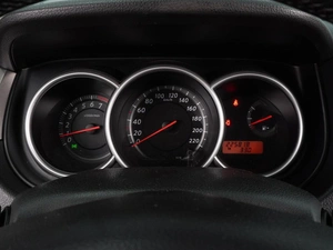 Хетчбэк Nissan Tiida 2012 года, 699000 рублей, Воронеж