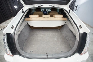 Лифтбек Toyota Prius 2011 года, 919999 рублей, Красноярск