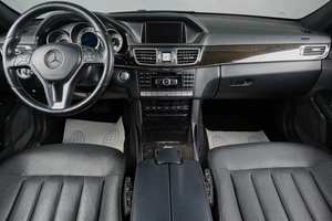 Седан Mercedes-benz E-класс 2013 года, 2369000 рублей, Тюмень