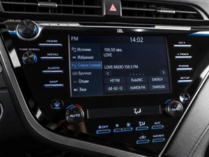 Седан Toyota Camry 2018 года, 2839000 рублей, Тюмень