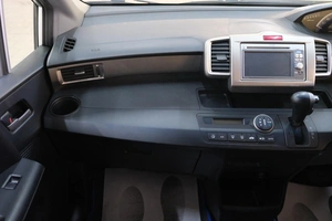 Минивэн Honda Freed 2012 года, 1079000 рублей, Омск