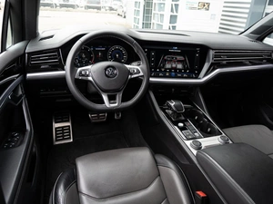 Внедорожник Volkswagen Touareg 2018 года, 5100000 рублей, Краснодар