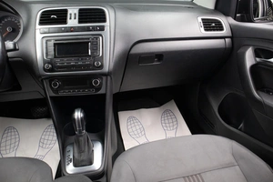 Седан Volkswagen Polo 2016 года, 1039000 рублей, Оренбург