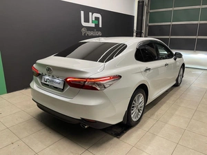 Седан Toyota Camry 2020 года, 3400000 рублей, Красноярск