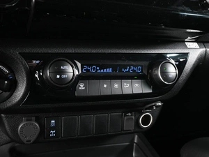 Пикап Toyota Hilux 2023 года, 6499000 рублей, Аксай