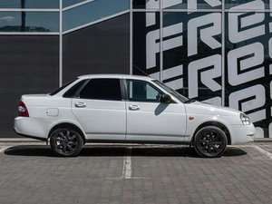 Седан ВАЗ (LADA) Priora 2018 года, 750000 рублей, Краснодар