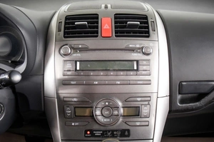 Хетчбэк Toyota Auris 2009 года, 609000 рублей, Пермь