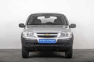 Внедорожник Chevrolet Niva 2011 года, 499000 рублей, Томск