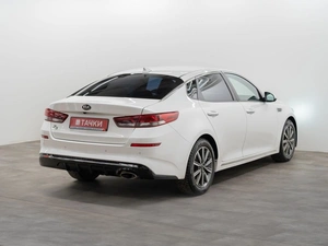 Седан Kia K5 2019 года, 2120000 рублей, Красноярск