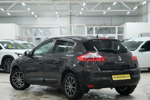 Хетчбэк Renault Megane 2013 года, 729000 рублей, Омск