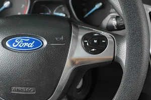 Седан Ford Focus 2012 года, 879000 рублей, Тюмень