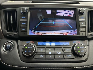 Внедорожник Toyota RAV4 2018 года, 2644990 рублей, Красноярск