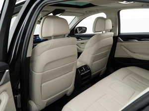 Седан BMW 5 серия 2018 года, 4277077 рублей, Москва