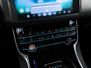 Седан Jaguar XF 2019 года, 2697077 рублей, Москва
