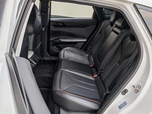Лифтбек Changan UNI-V 2024 года, 2445000 рублей, Краснодар