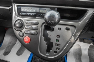 Минивэн Toyota Wish 2004 года, 989000 рублей, Барнаул