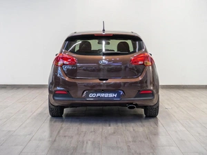 Хетчбэк Kia Ceed 2012 года, 939000 рублей, Саратов