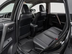 Внедорожник Toyota RAV4 2015 года, 2175000 рублей, Краснодар