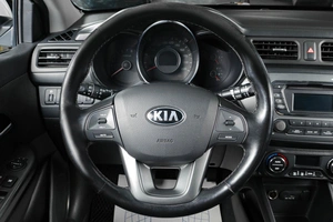 Седан Kia Rio 2014 года, 1049000 рублей, Тюмень