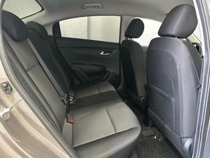 Седан Kia Rio 2021 года, 1687000 рублей, Красноярск