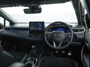 Хетчбэк Toyota Corolla 2022 года, 2250999 рублей, Москва