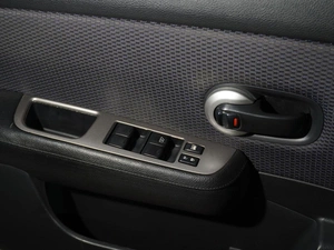 Хетчбэк Nissan Tiida 2008 года, 519111 рублей, Тверь