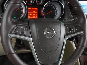 Седан Opel Insignia 2013 года, 1159000 рублей, Воронеж