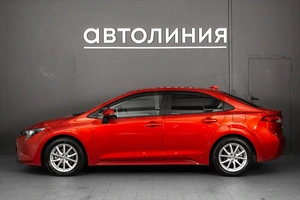 Седан Toyota Corolla 2019 года, 1765000 рублей, Красноярск