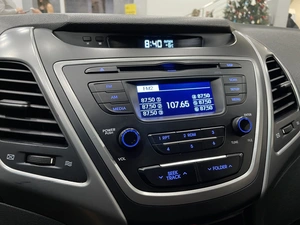 Седан Hyundai Elantra 2014 года, 1197000 рублей, Солонцы