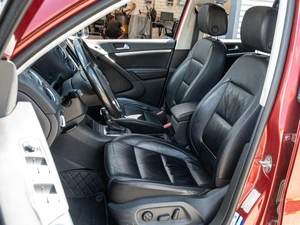 Внедорожник Volkswagen Tiguan 2011 года, 1395000 рублей, Краснодар