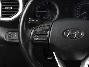 Внедорожник Hyundai Venue 2020 года, 2070777 рублей, Омск