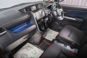 Минивэн Toyota Roomy 2019 года, 1159000 рублей, Томск