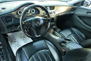 Седан Mercedes-benz CLS-класс 2010 года, 2449000 рублей, Омск