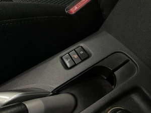 Хетчбэк Toyota Auris 2010 года, 897000 рублей, Солонцы