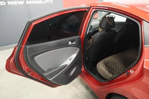 Седан Hyundai Solaris 2013 года, 930000 рублей, Курск