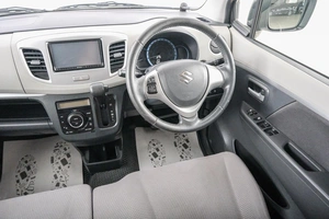 Хетчбэк Suzuki Wagon R 2016 года, 699000 рублей, Красноярск