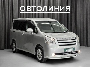 Минивэн Toyota Noah 2009 года, 1120000 рублей, Красноярск