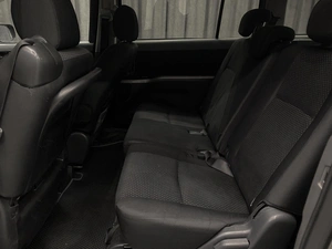 Минивэн Toyota Isis 2008 года, 829000 рублей, Красноярск