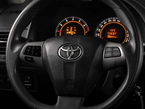 Седан Toyota Corolla 2010 года, 1049000 рублей, Тюмень