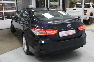 Седан Toyota Camry 2018 года, 2650000 рублей, Красноярск