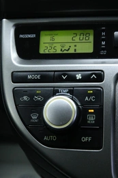 Минивэн Toyota Wish 2003 года, 888000 рублей, Солонцы