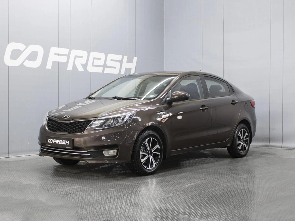 Седан Kia Rio 2015 года, 1180000 рублей, Омск