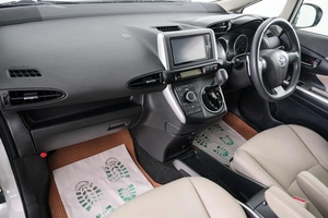 Минивэн Toyota Wish 2010 года, 1249000 рублей, Красноярск