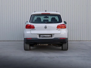 Внедорожник Volkswagen Tiguan 2013 года, 1730000 рублей, Краснодар