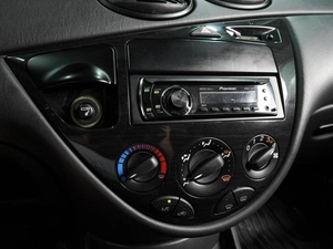 Седан Ford Focus 2003 года, 589000 рублей, Воронеж