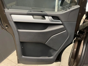 Минивэн Volkswagen Multivan 2016 года, 3800000 рублей, Красноярск