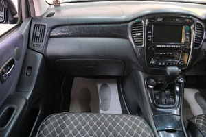 Внедорожник Toyota Kluger 2003 года, 1419000 рублей, Омск