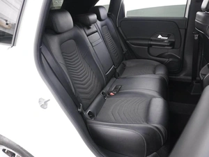 Хетчбэк Mercedes-benz B-класс 2019 года, 1986444 рублей, Москва