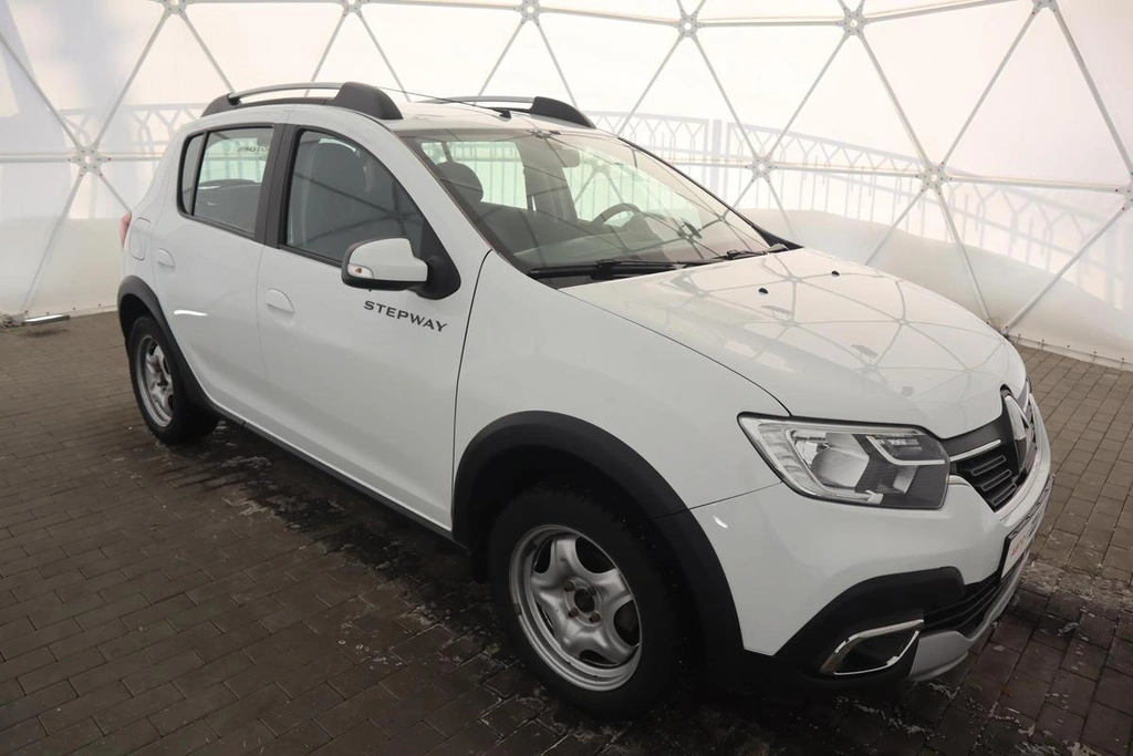 Хэтчбек Renault Sandero 2021 года, 1295000 рублей, Орёл